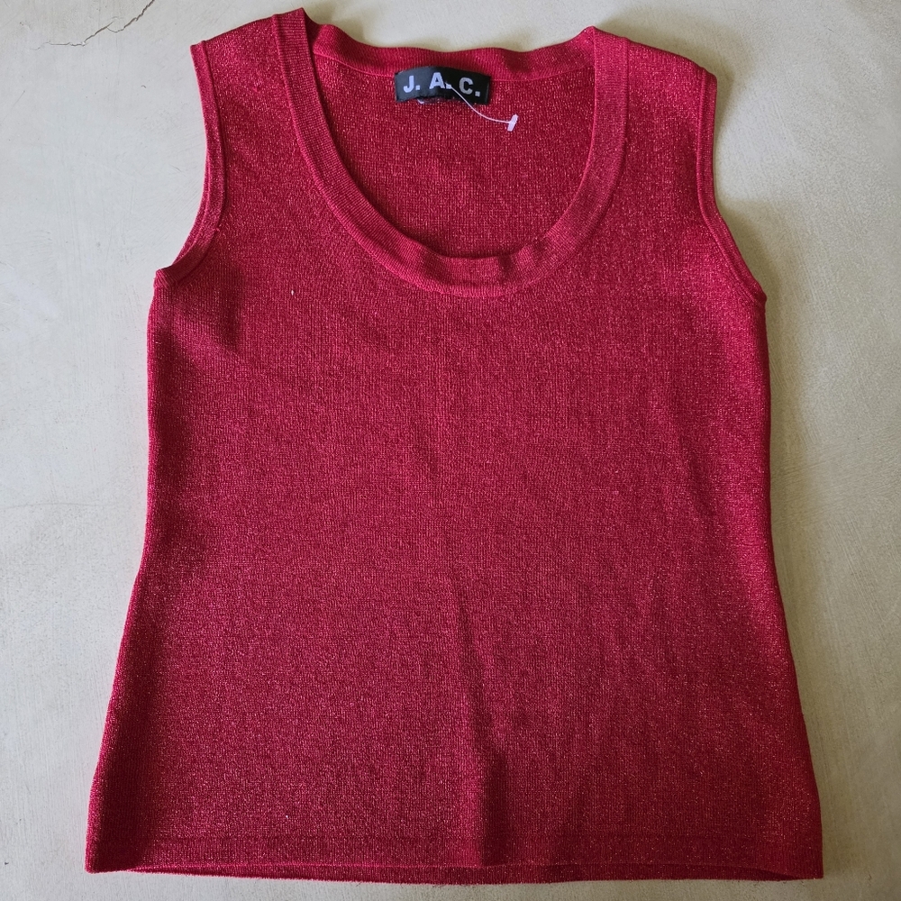 ✨ Stunning Red Shimmer Knit Tank Top – NWOT ✨